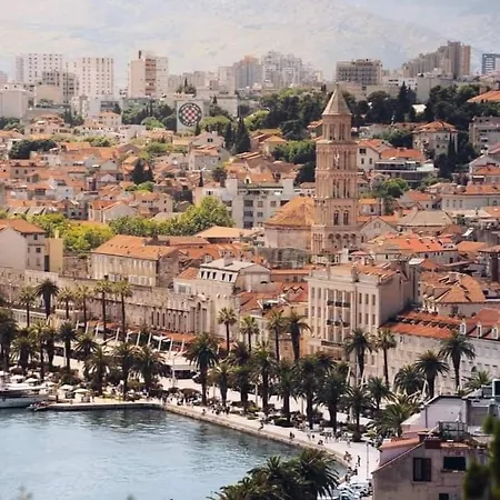 Apartman Lux Lariva, Center Of *